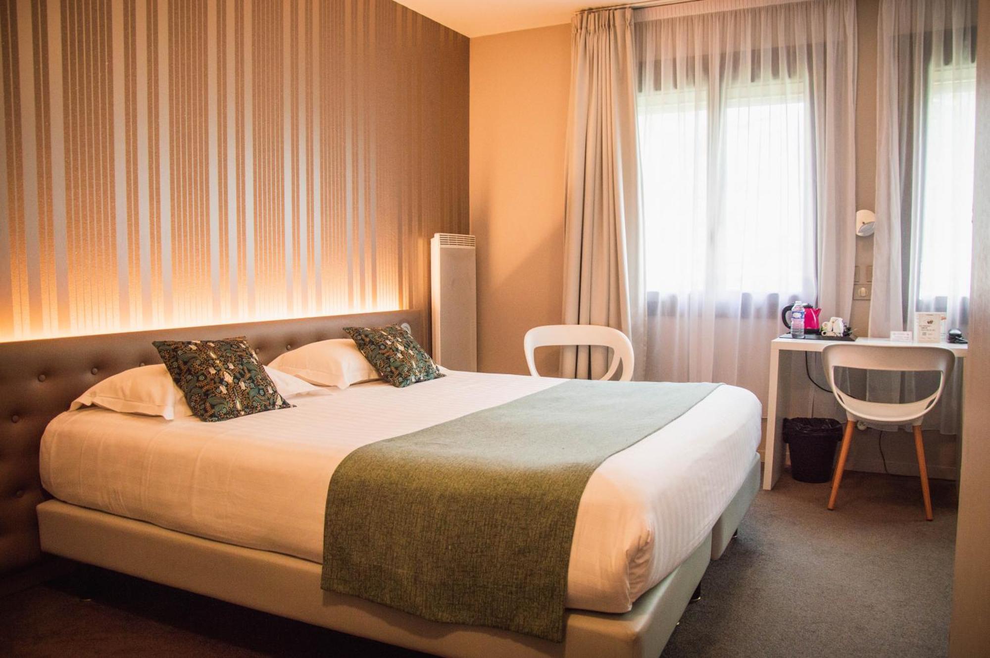 למבאל The Originals City, Hotel Les Caps, Saint-Brieuc Est מראה חיצוני תמונה